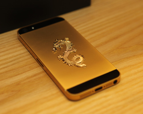 iPhone 5 khảm rồng mạ vàng