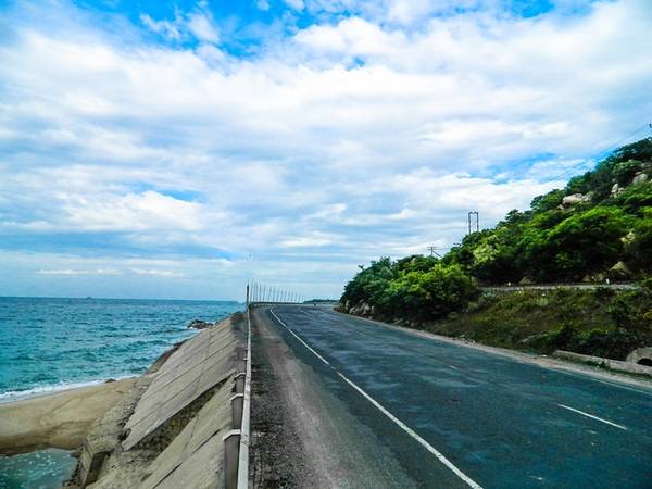 Tận hưởng lễ 30/4 cực kì thú vị tại biển Cà Ná Ninh Thuận bien ca na ninh thuan2 - Tận hưởng lễ 30/4 cực kì thú vị tại biển Cà Ná Ninh Thuận
