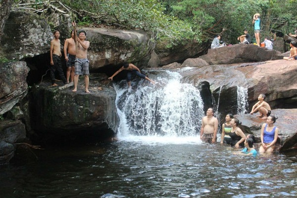 suoi tranh phu quoc 2 - Suối Tranh Phú Quốc – Một địa điểm du lịch hấp dẫn bạn nên ghé thăm