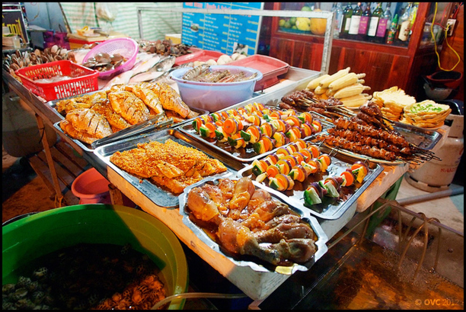 Chợ đêm Nha Trang ở đâu? Khám phá ẩm thực, các gian hàng độc đáo am thuc cho dem - Chợ đêm Nha Trang ở đâu? Khám phá ẩm thực, các gian hàng độc đáo