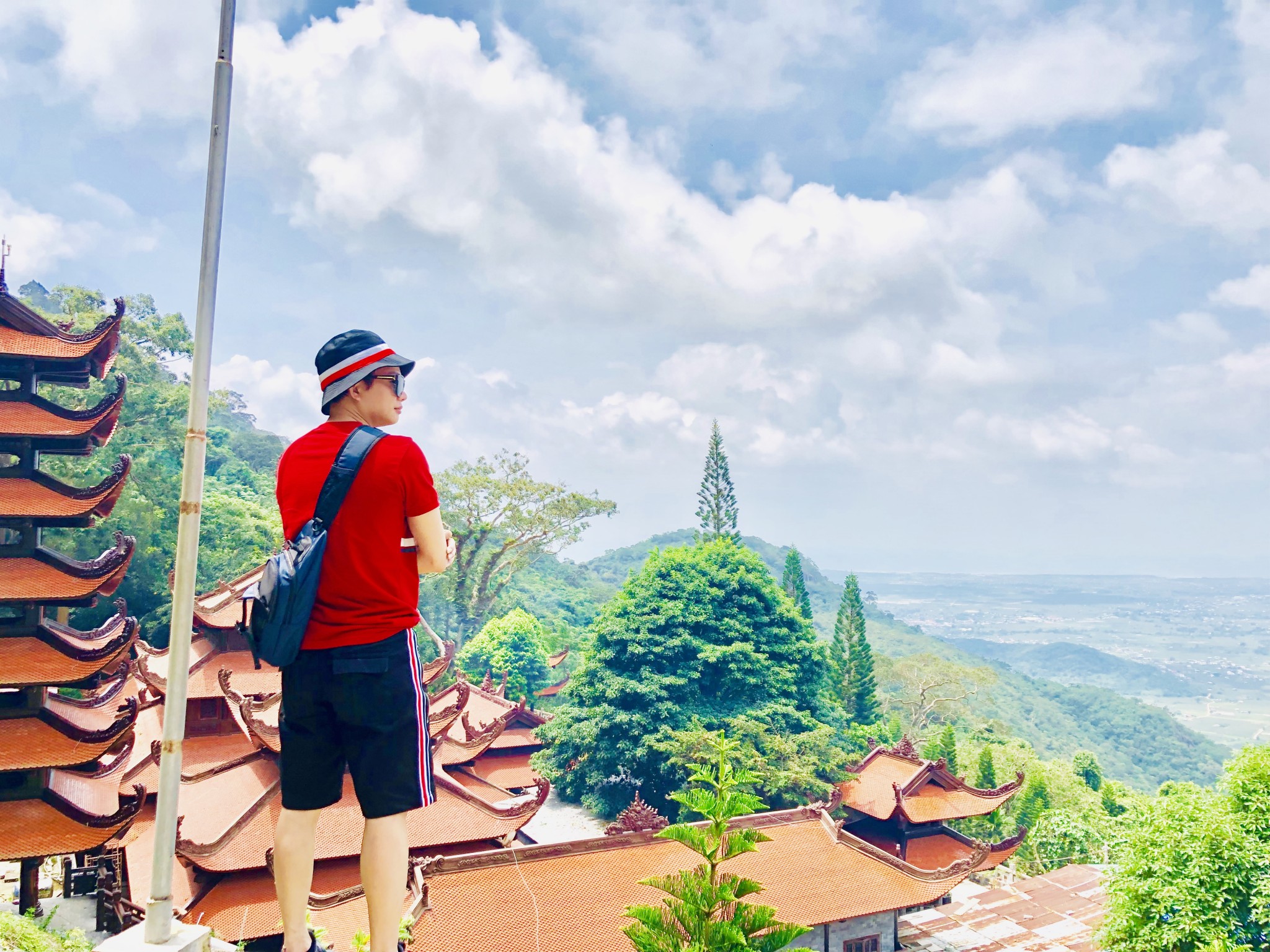 khung canh nen tho ben duoi nui ta cu - Top 10 địa điểm chụp ảnh đẹp nhất ở Phan Thiết
