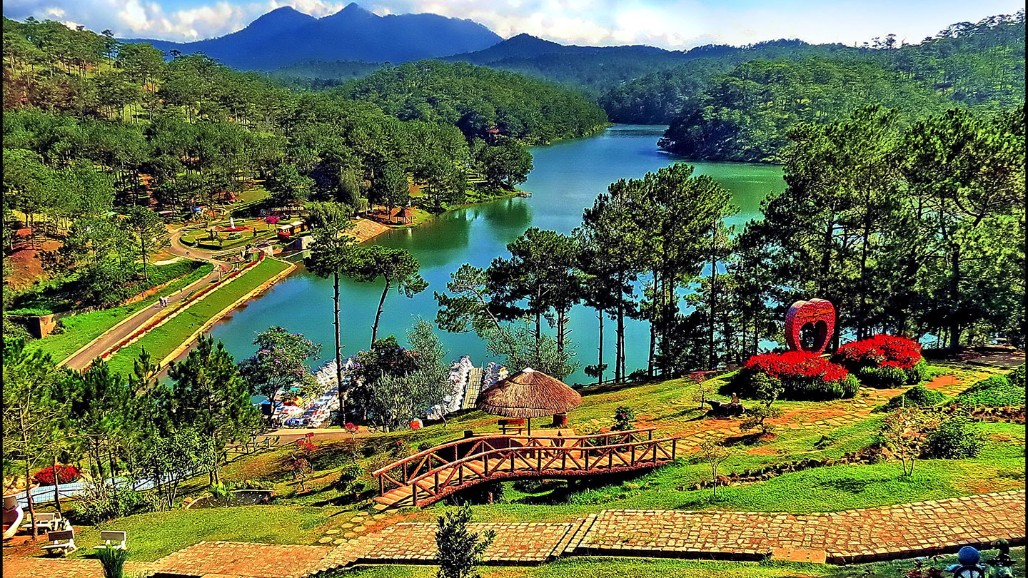 toan canh thung lung tinh yeu da lat - Top 10 điểm tham quan ở trung tâm Đà Lạt nên ghé