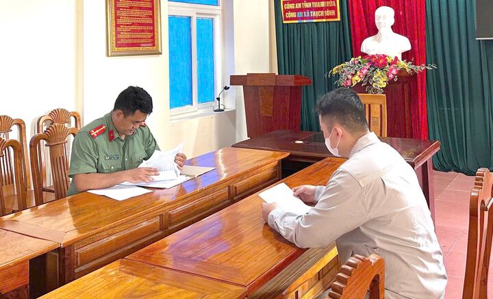 Phạt nam thanh niên ở Thanh Hóa ‘báo chốt’ CSGT trên mạng xã hội