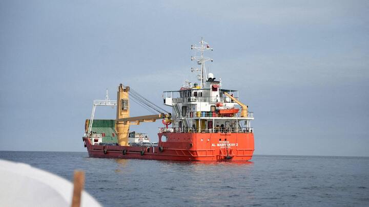 Iran: Lưu lượng tàu thuyền qua Hormuz có thể trở lại mức trước chiến sự