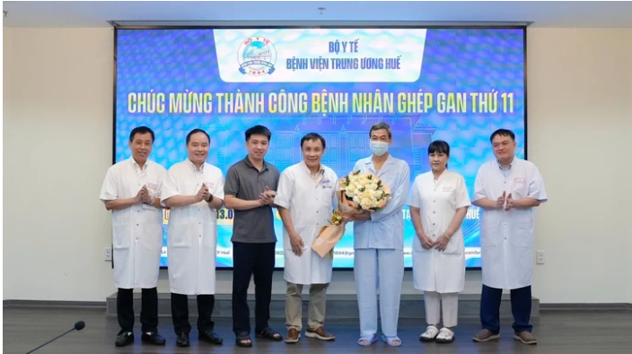 Ghép gan từ người hiến chết não, bệnh nhân xơ gan giai đoạn cuối được xuất viện