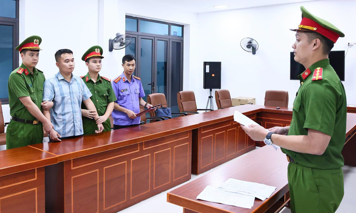 Vụ 146 điểm 10 môn Toán tốt nghiệp: Giữ khẩn cấp 1 giáo viên THPT Chuyên Tuyên Quang