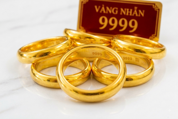 Giá vàng 9999 PNJ hôm nay 22/8/2026 bao nhiêu 1 chỉ?